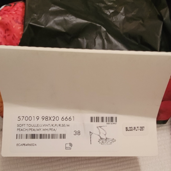 SOLD GUCCI NEW Tulle Ruffle Slingback Peach Heels Size 38 - Picture 6 of 9